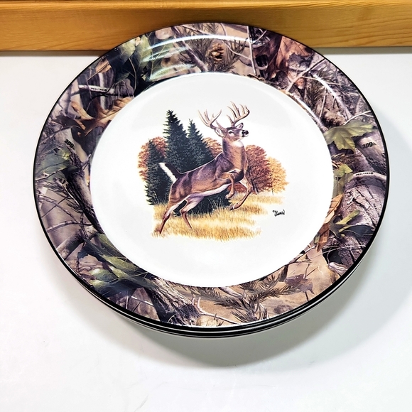 Whitetail Buck Deer Salad Plates by Al Agnew RealTree, Set of 3 - Picture 13 of 13